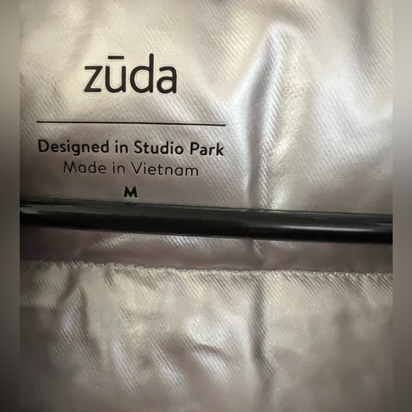 🩶 NWOT! Super Warm Metallic Puffer Coat - Picture 6 of 6